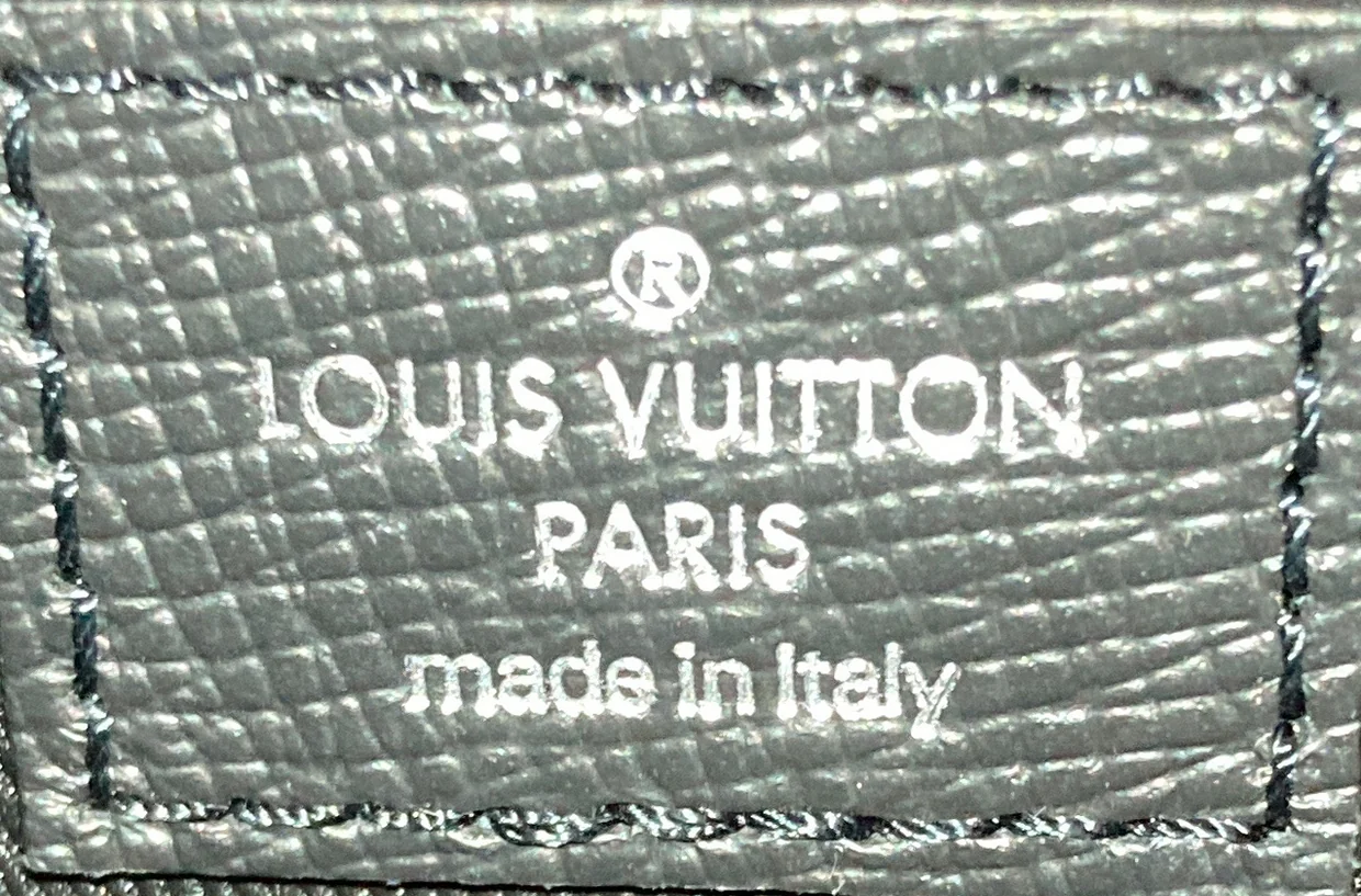 Avenue Messenger Taiga Leather - Deep Luxury