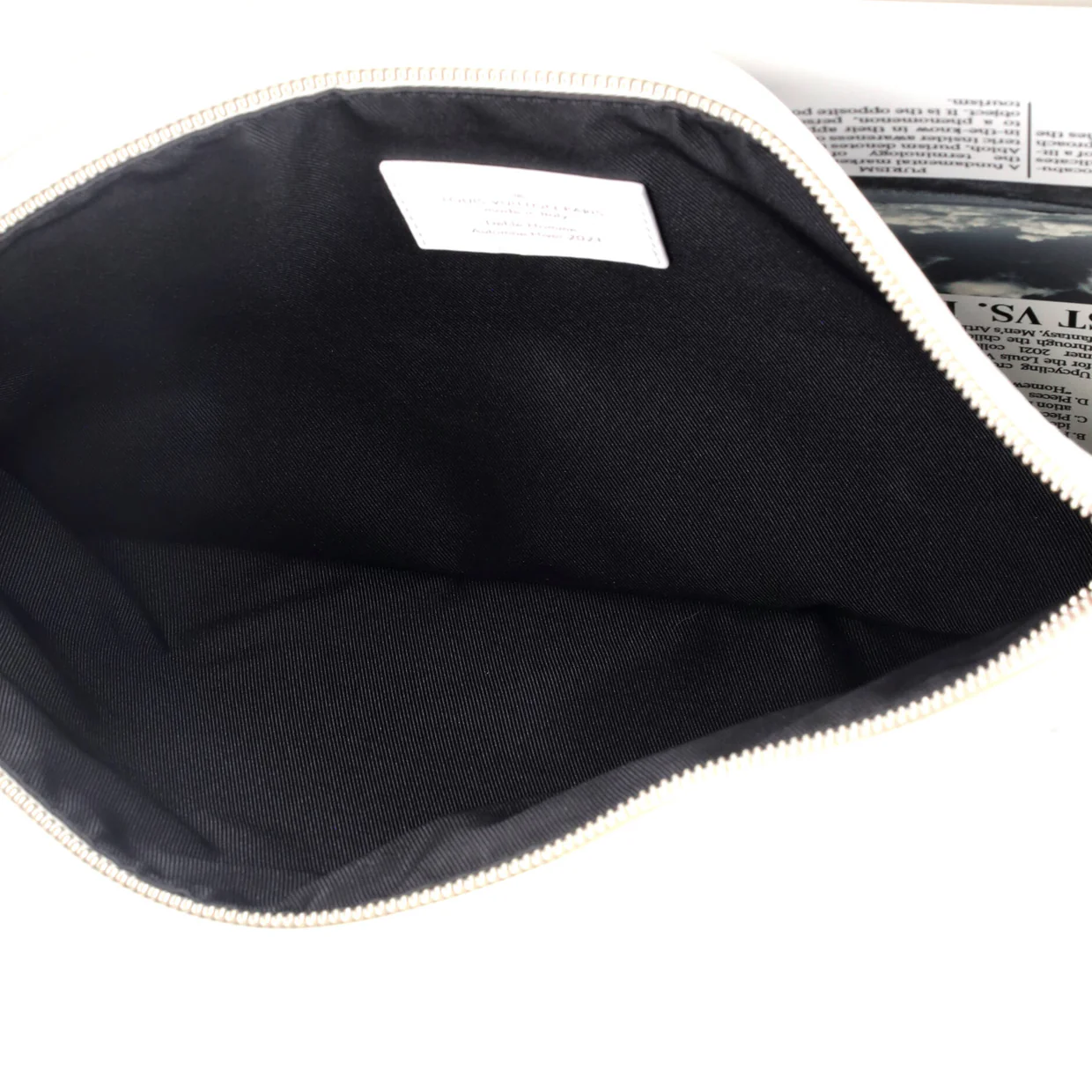 Newspaper Pouch Printed Leather - Deep Luxury