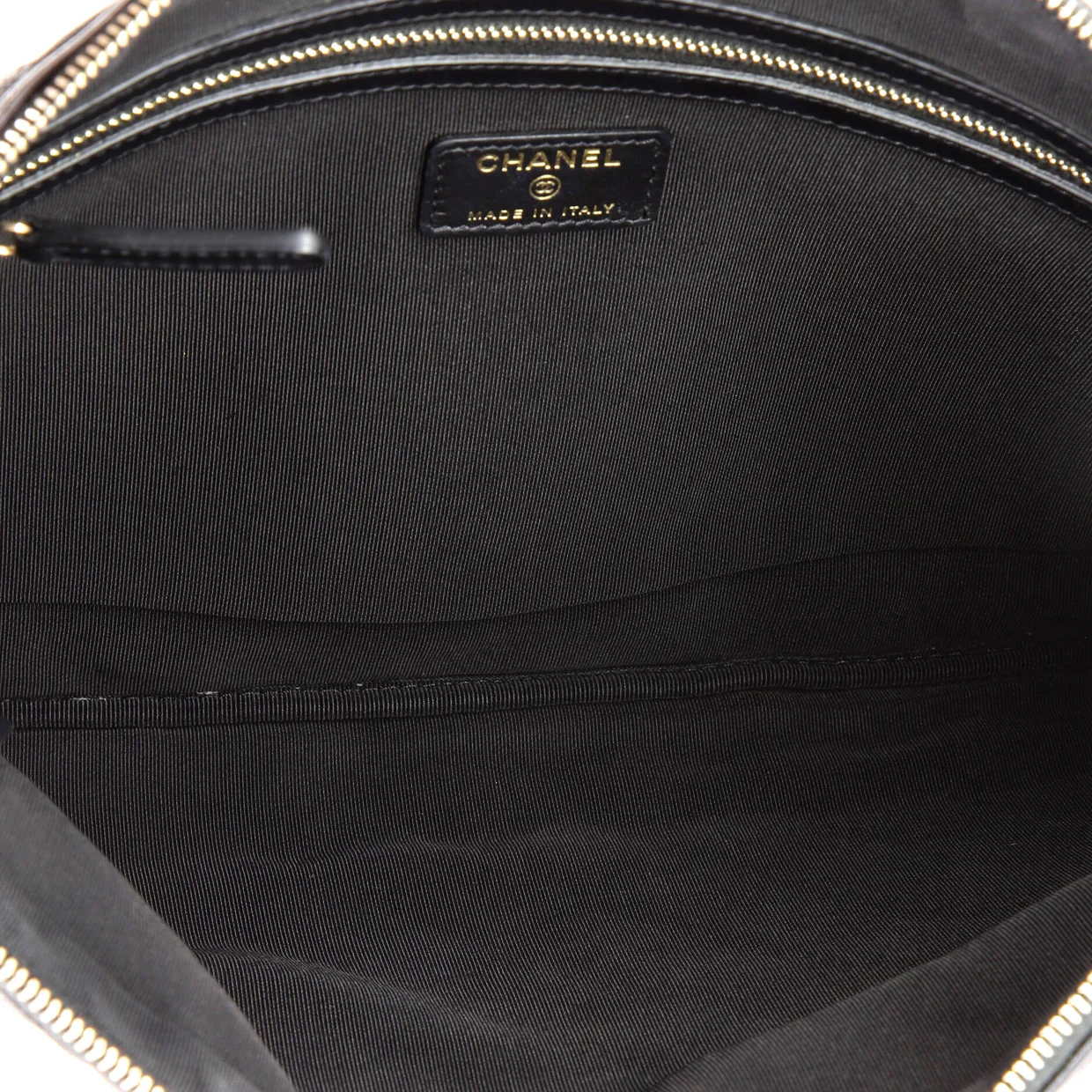 Boy O Case Clutch Quilted Caviar Medium - Deep Luxury