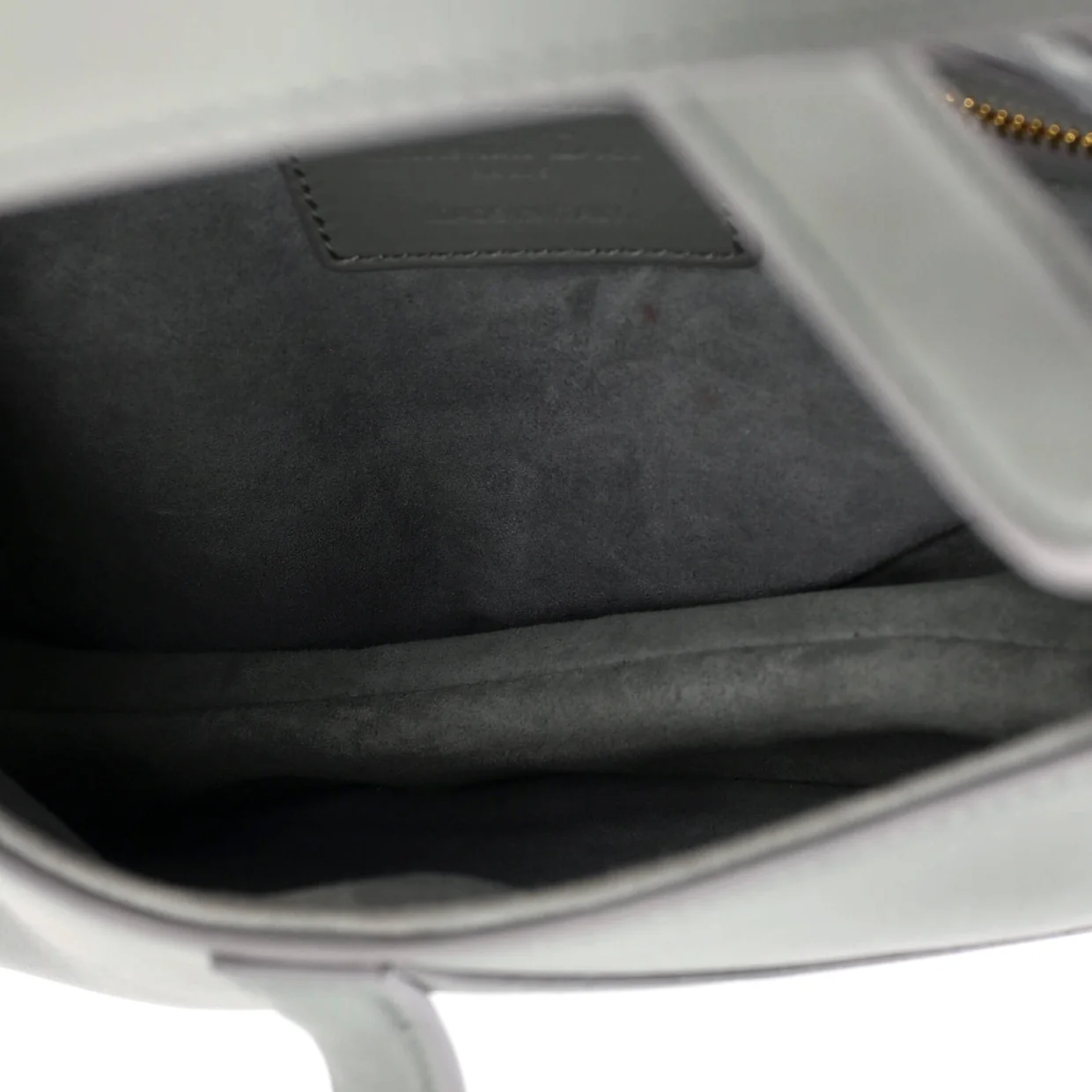 Ultra Matte Saddle Handbag Leather Medium - Deep Luxury