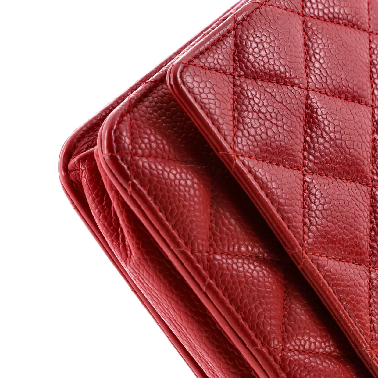 Wallet on Chain Quilted Caviar - Deep Luxury