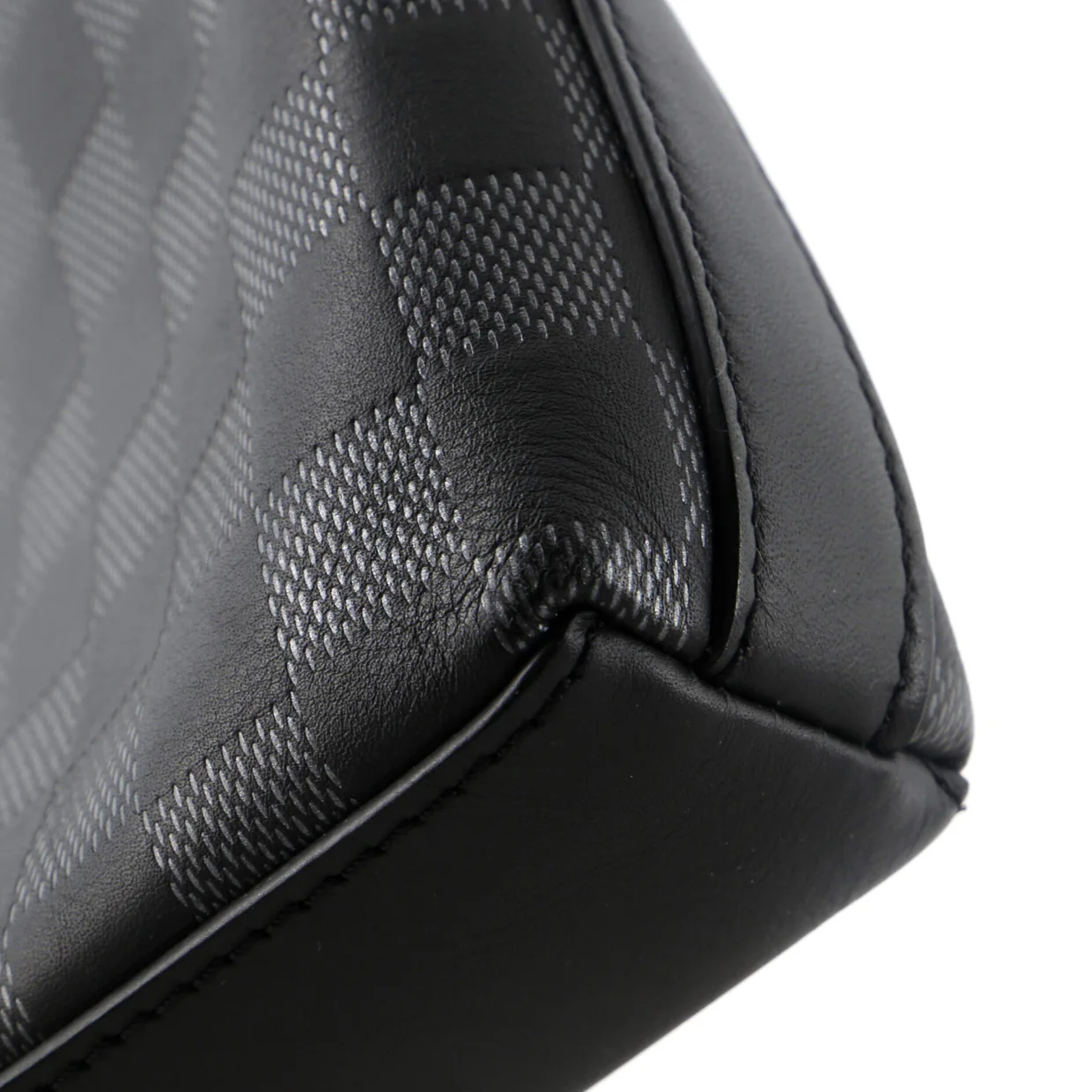 Discovery Messenger Bag Damier Infini Leather BB - Deep Luxury