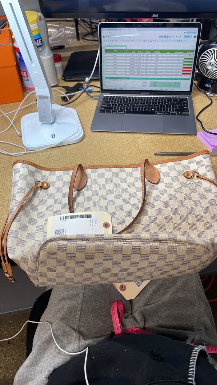 Neverfull NM Tote Damier MM - Deep Luxury