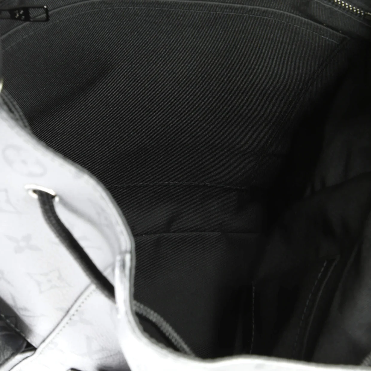 Christopher Backpack Reverse Monogram Eclipse Canvas MM - Deep Luxury