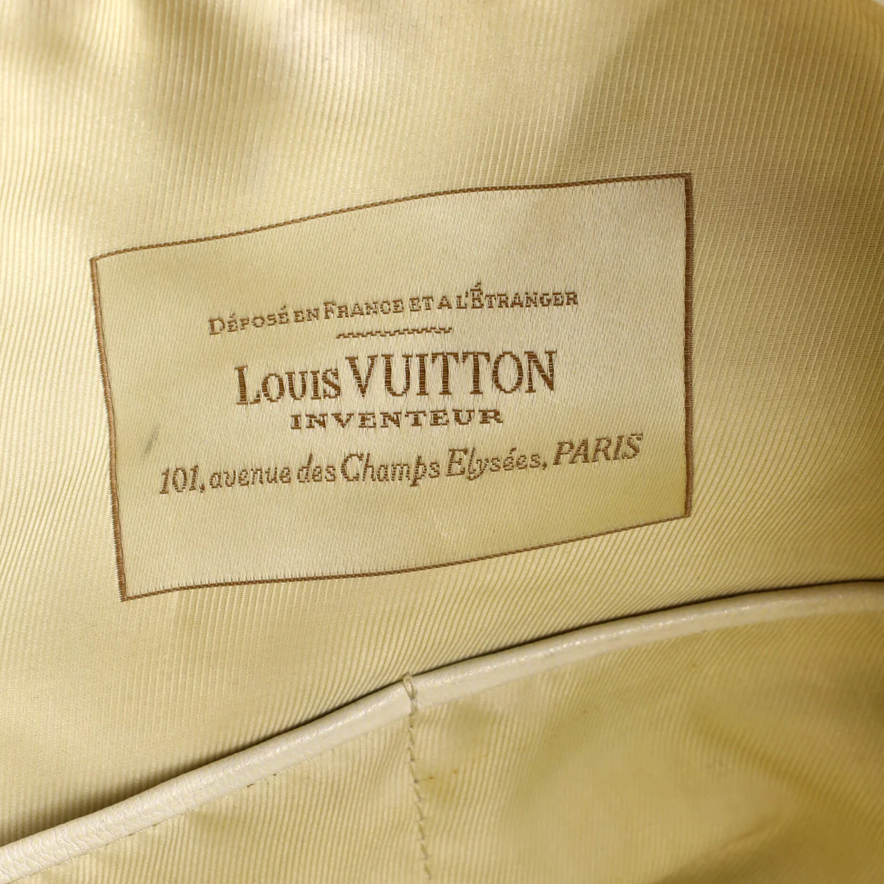 Besace Handbag Monogram Sabbia - Deep Luxury