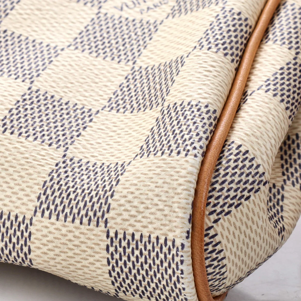 Eva Handbag Damier - Deep Luxury