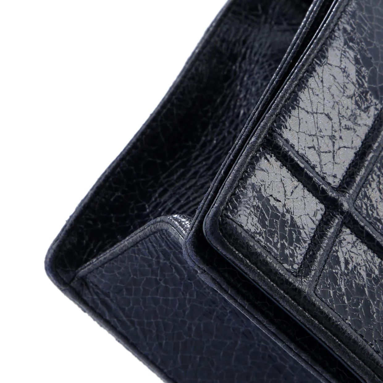 Diorama Flap Bag Crackled Deerskin Medium - Deep Luxury