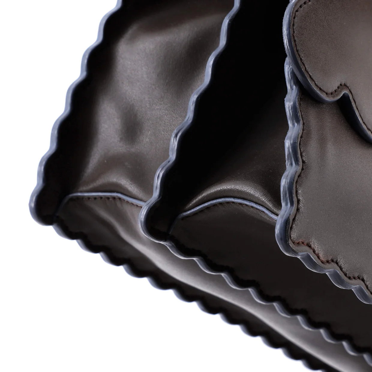 Kan I Bag Leather Medium - Deep Luxury