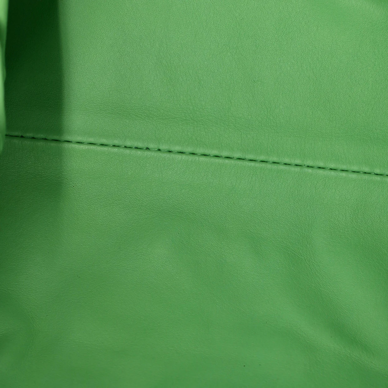 The Pouch Leather - Deep Luxury
