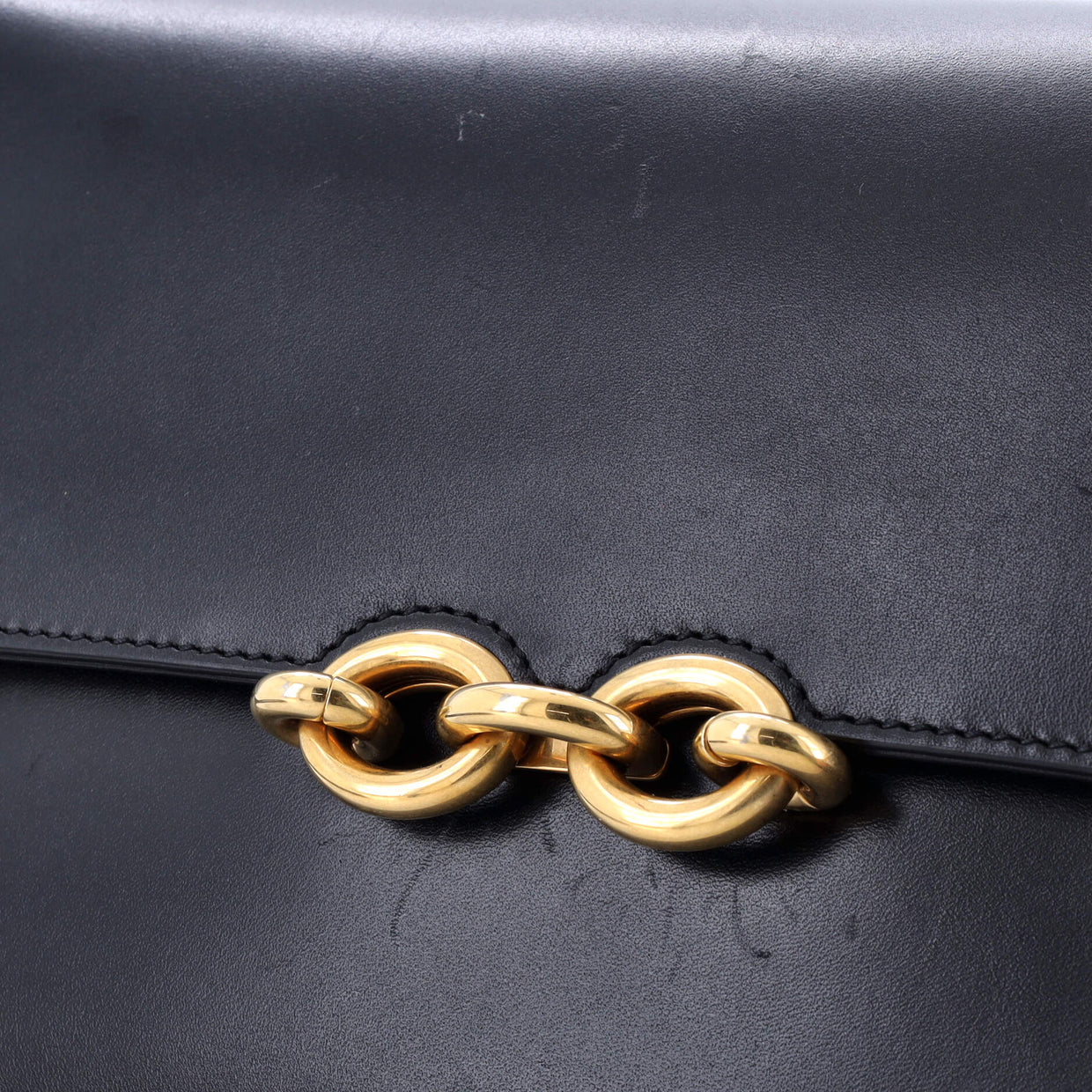 Le Maillon Shoulder Bag Leather Medium - Deep Luxury