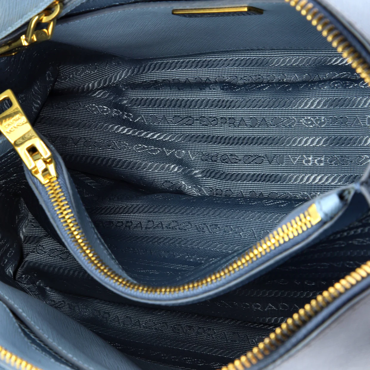 Promenade Bag Saffiano Leather Medium - Deep Luxury