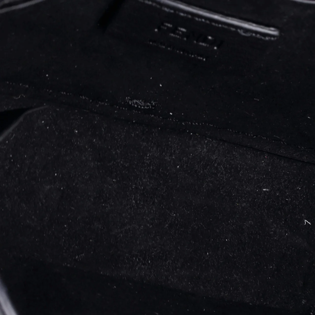 C'mon Shoulder Bag Leather Nano - Deep Luxury
