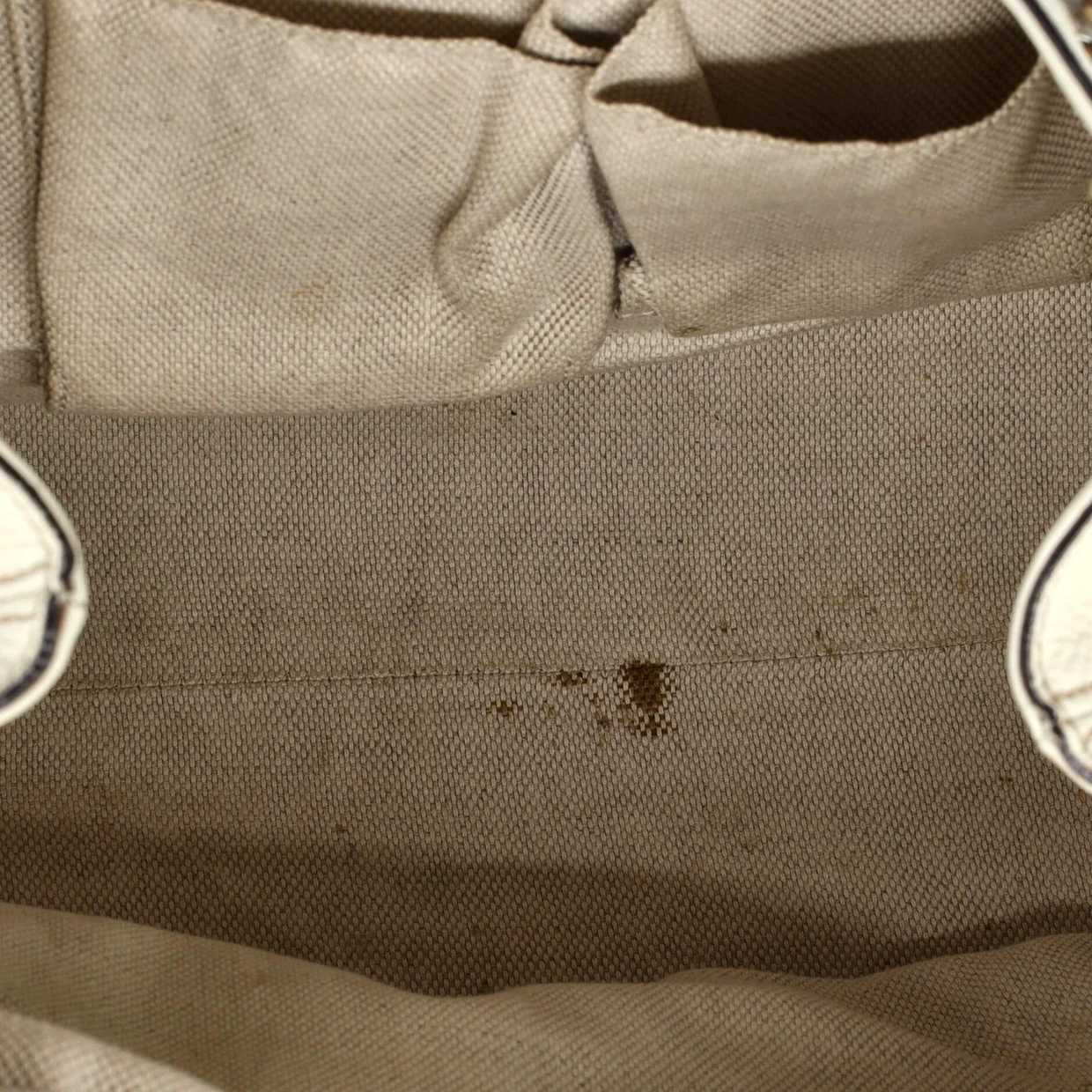 Soho Chain Strap Shoulder Bag Leather Medium - Deep Luxury