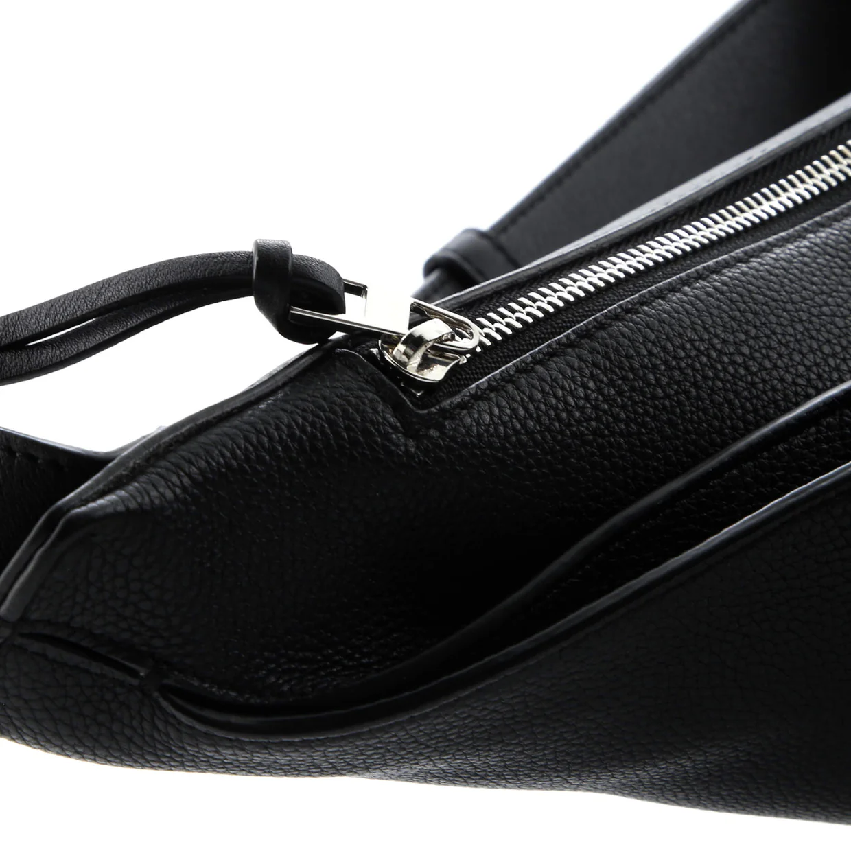 Anton Sling Bag Leather Small - Deep Luxury