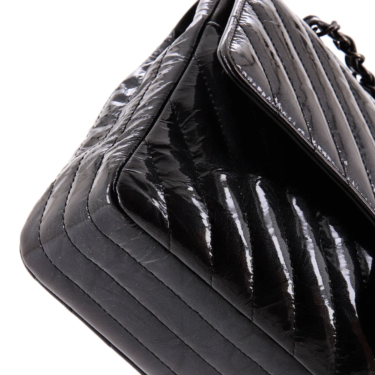So Black Classic Double Flap Bag Chevron Crinkled Patent Medium - Deep Luxury