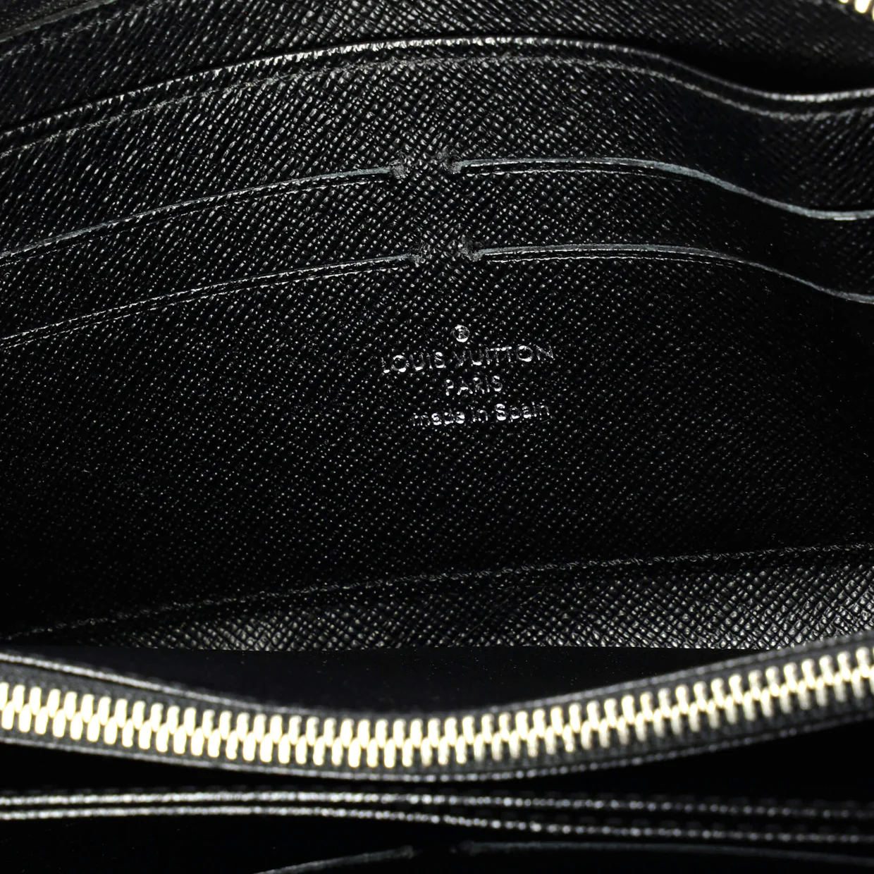 Zippy Wallet Epi Leather - Deep Luxury