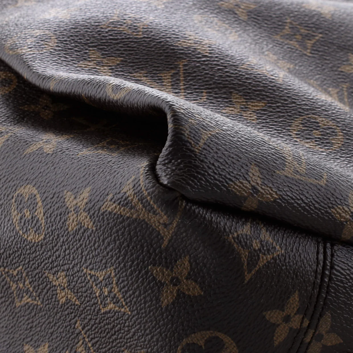 Artsy Handbag Monogram Canvas MM - Deep Luxury