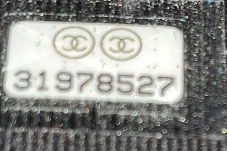 Coco Enamel Strap Flap Clutch with Chain Quilted Caviar Mini - Deep Luxury