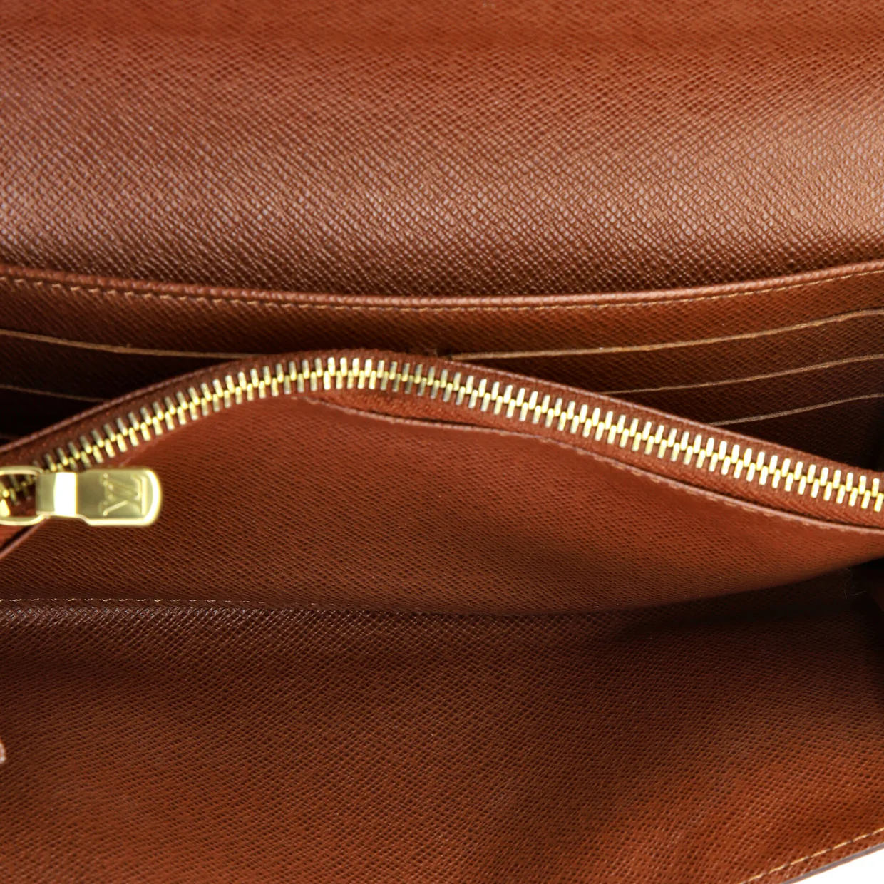 Sarah Wallet Monogram Canvas - Deep Luxury