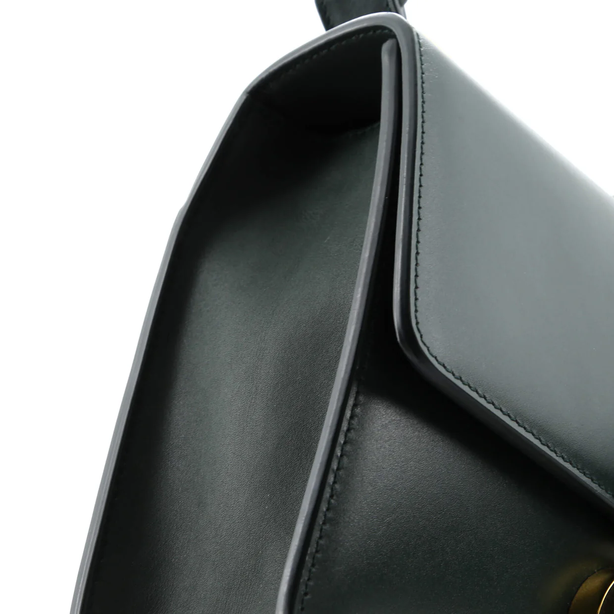 30 Montaigne Flap Bag Leather - Deep Luxury