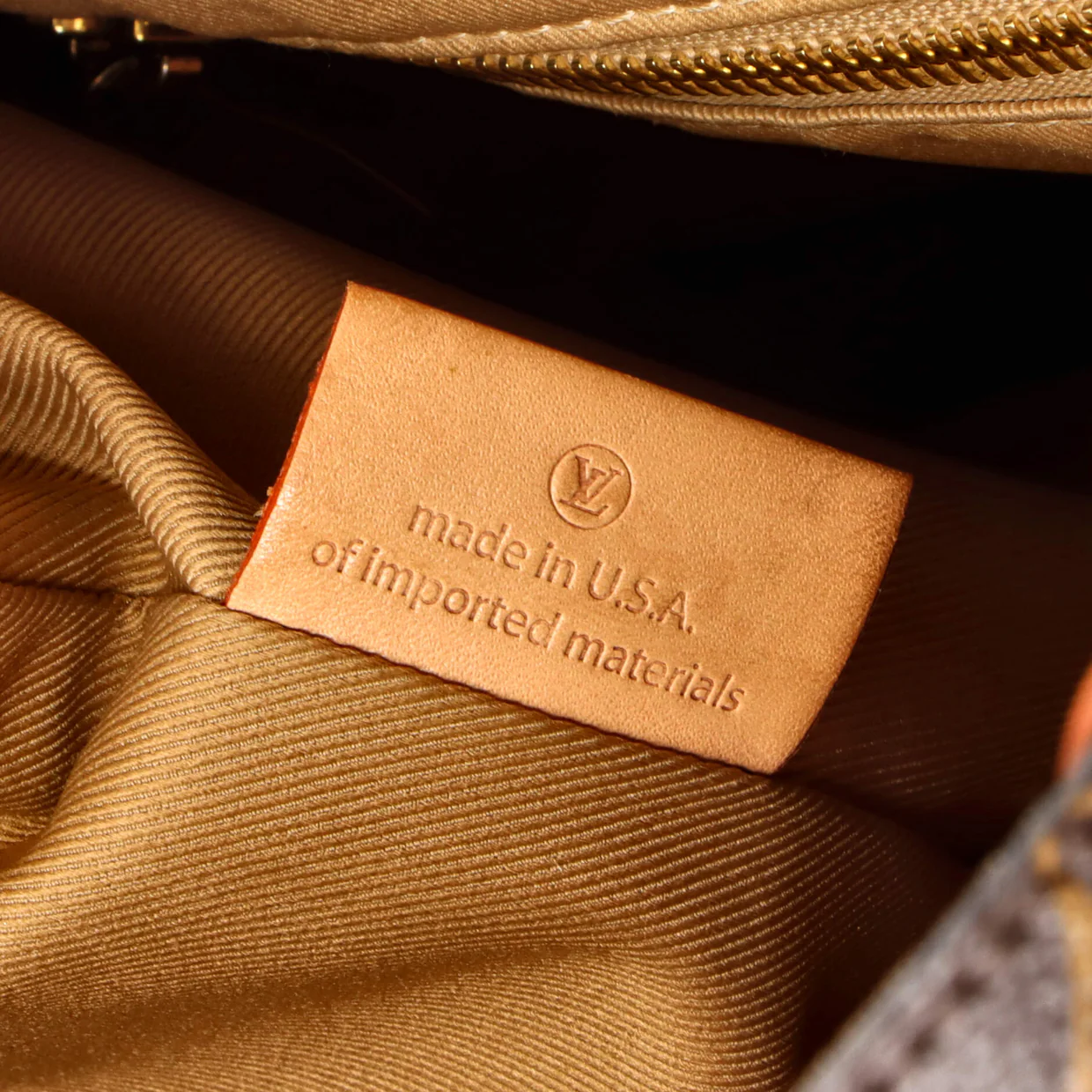 Graceful Handbag Monogram Canvas MM - Deep Luxury