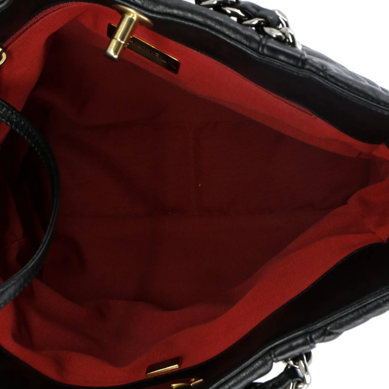 19 Shopping Bag Quilted Leather Medium - Deep Luxury