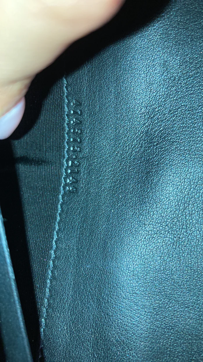 GG Marmont Chain Wallet Matelasse Velvet Mini - Deep Luxury