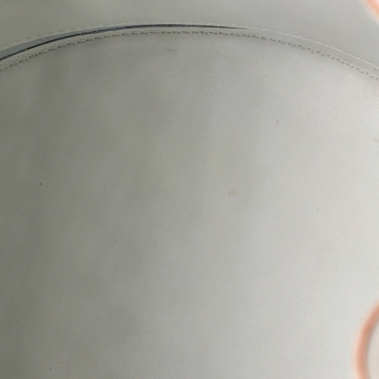 Balloon Bucket Bag Leather Medium - Deep Luxury