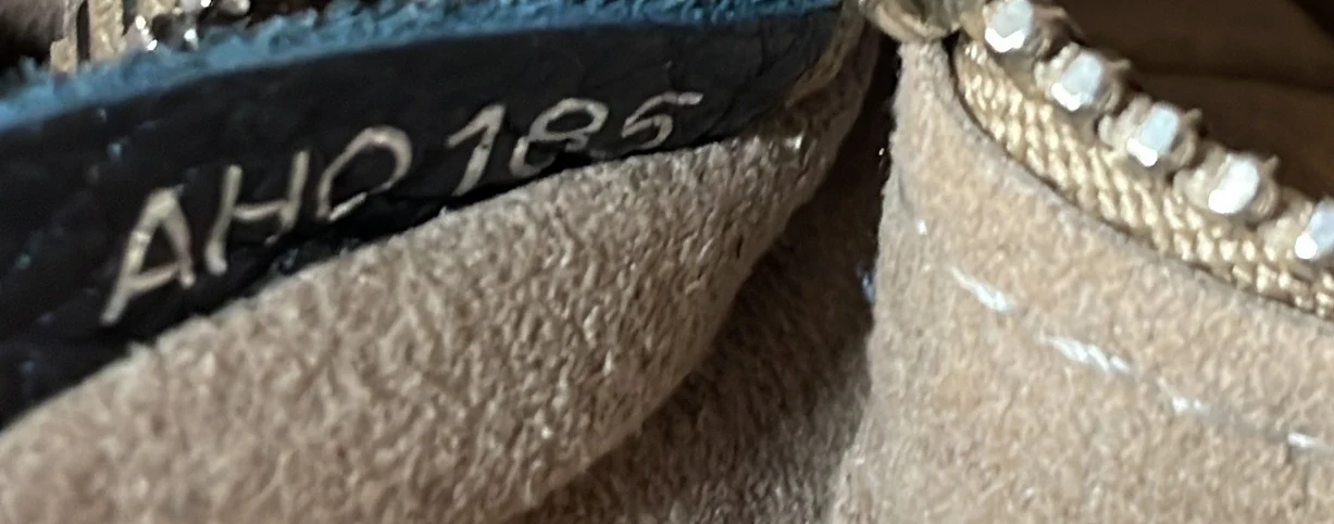 Babylone Handbag Mahina Leather PM - Deep Luxury