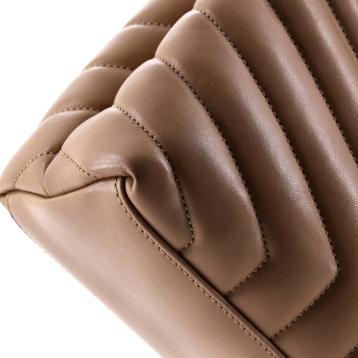 Loulou Shoulder Bag Matelasse Chevron Leather Medium - Deep Luxury