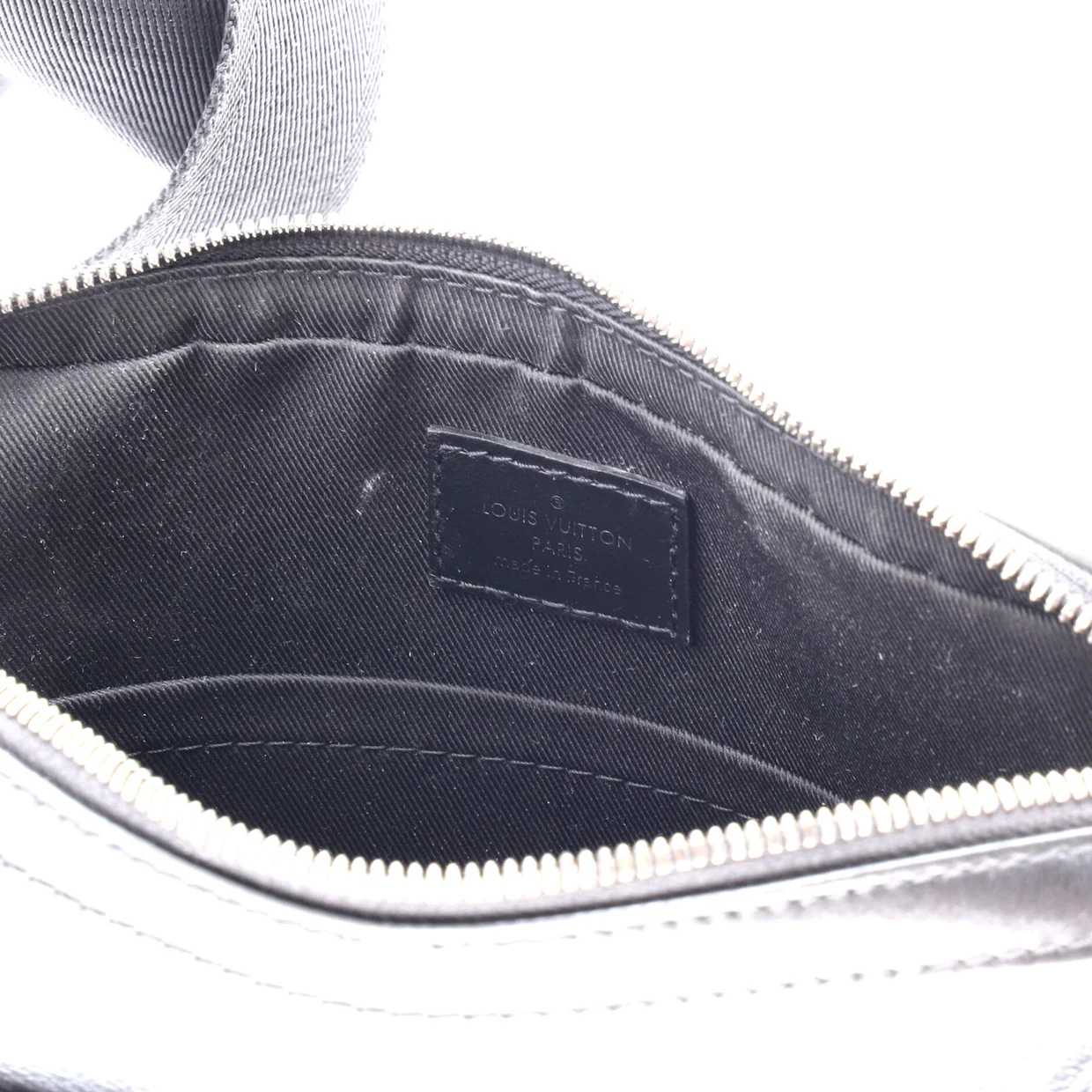 Trio Messenger Bag Reverse Monogram Eclipse Canvas - Deep Luxury