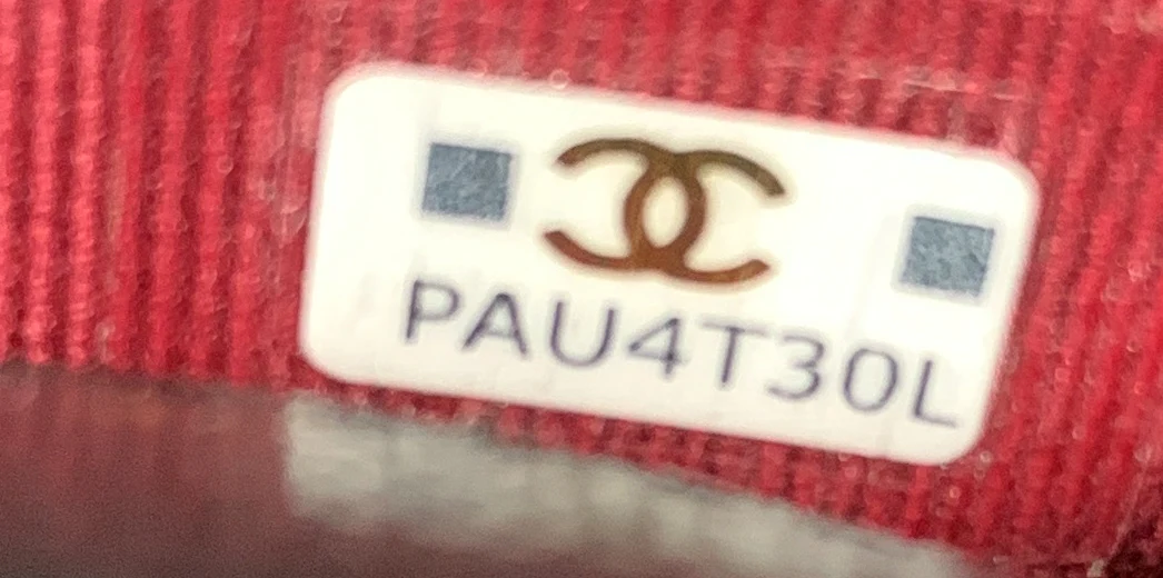 Twist Your Buttons Flap Belt Bag Quilted Caviar - Deep Luxury