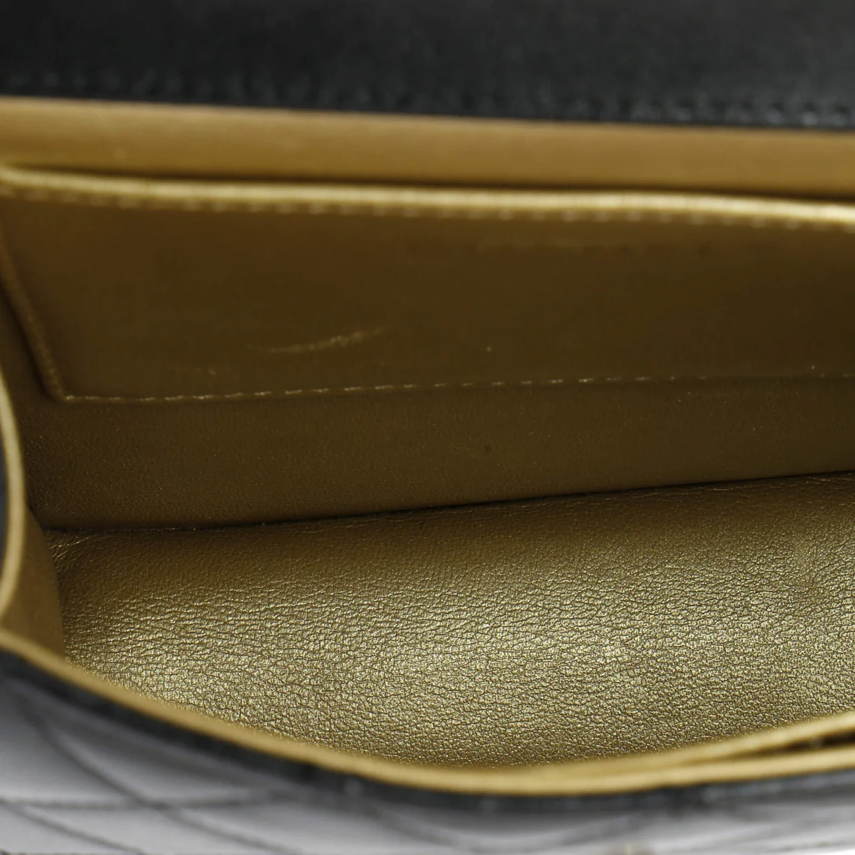 Chic Pearls Flap Bag Quilted Lambskin Mini - Deep Luxury