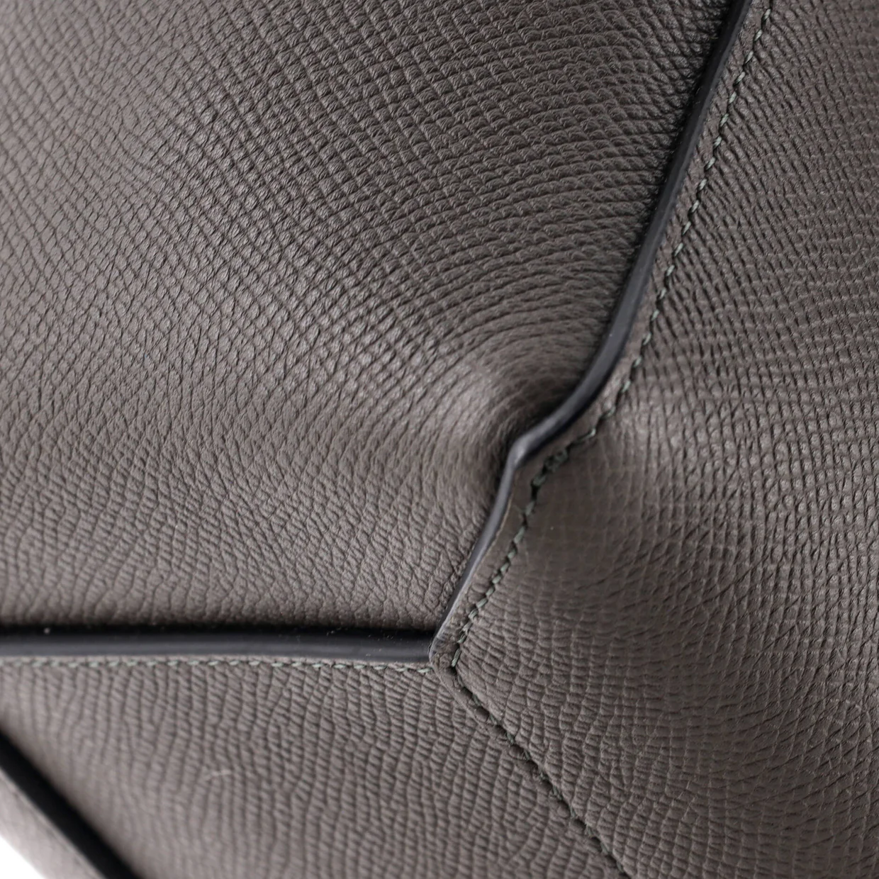 Belt Bag Textured Leather Micro - Deep Luxury