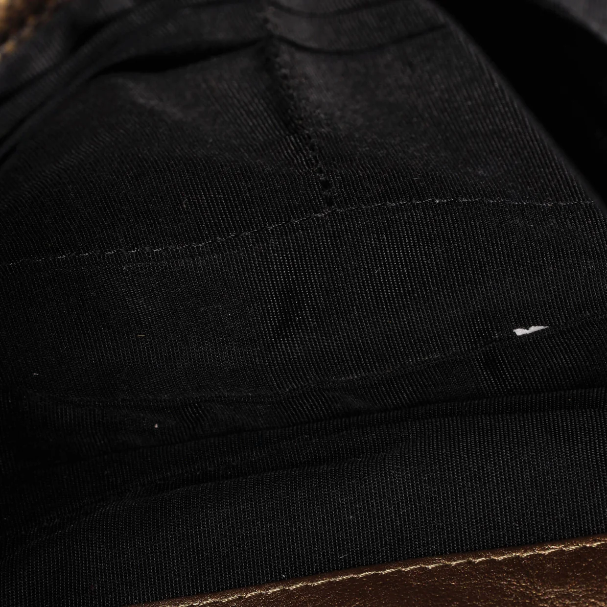 Half Moon Wallet on Chain Caviar - Deep Luxury