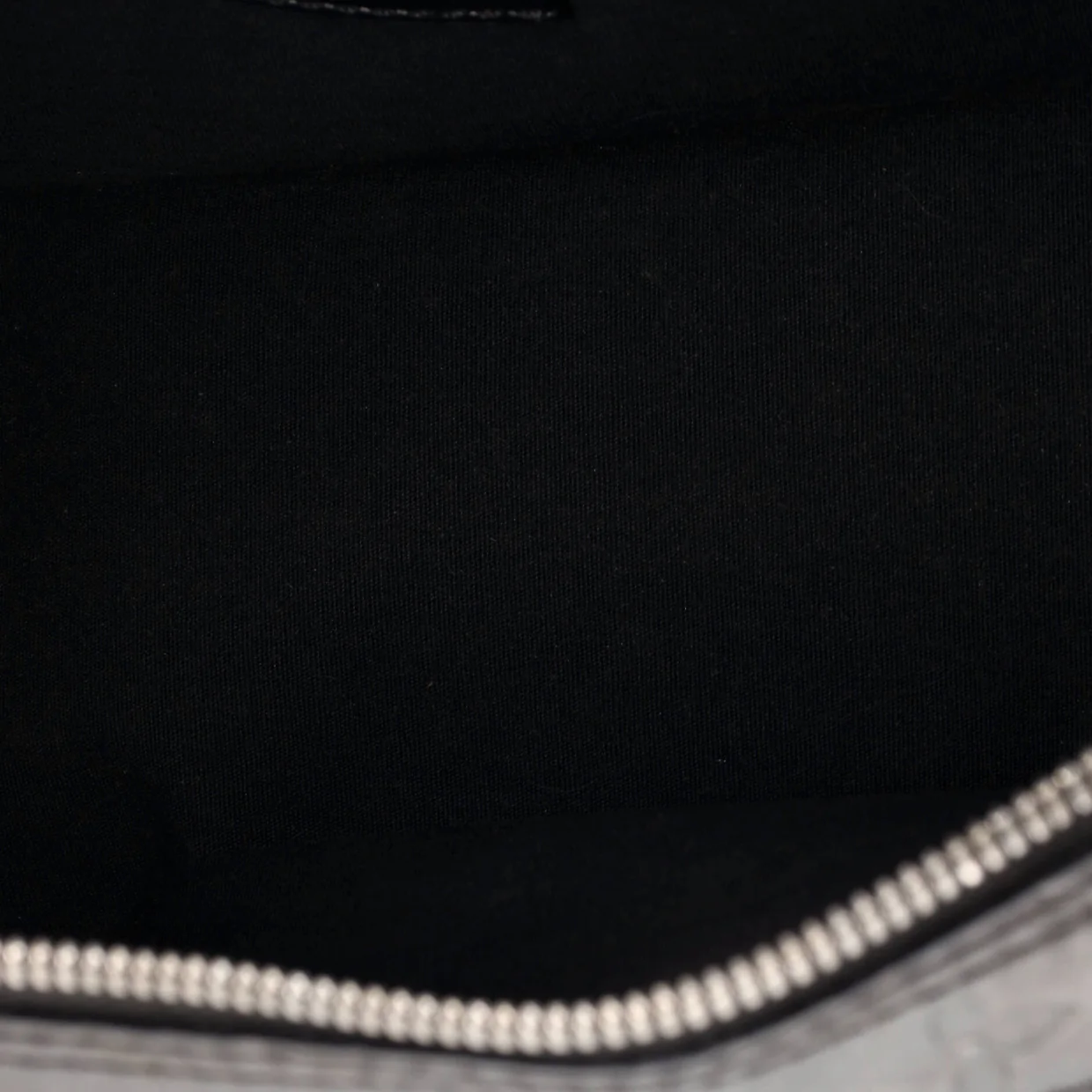 Mat Shelton Handbag Monogram Vernis - Deep Luxury