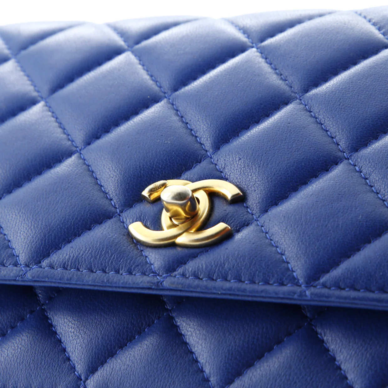 Pearl Crush Wallet on Chain Quilted Lambskin - Deep Luxury