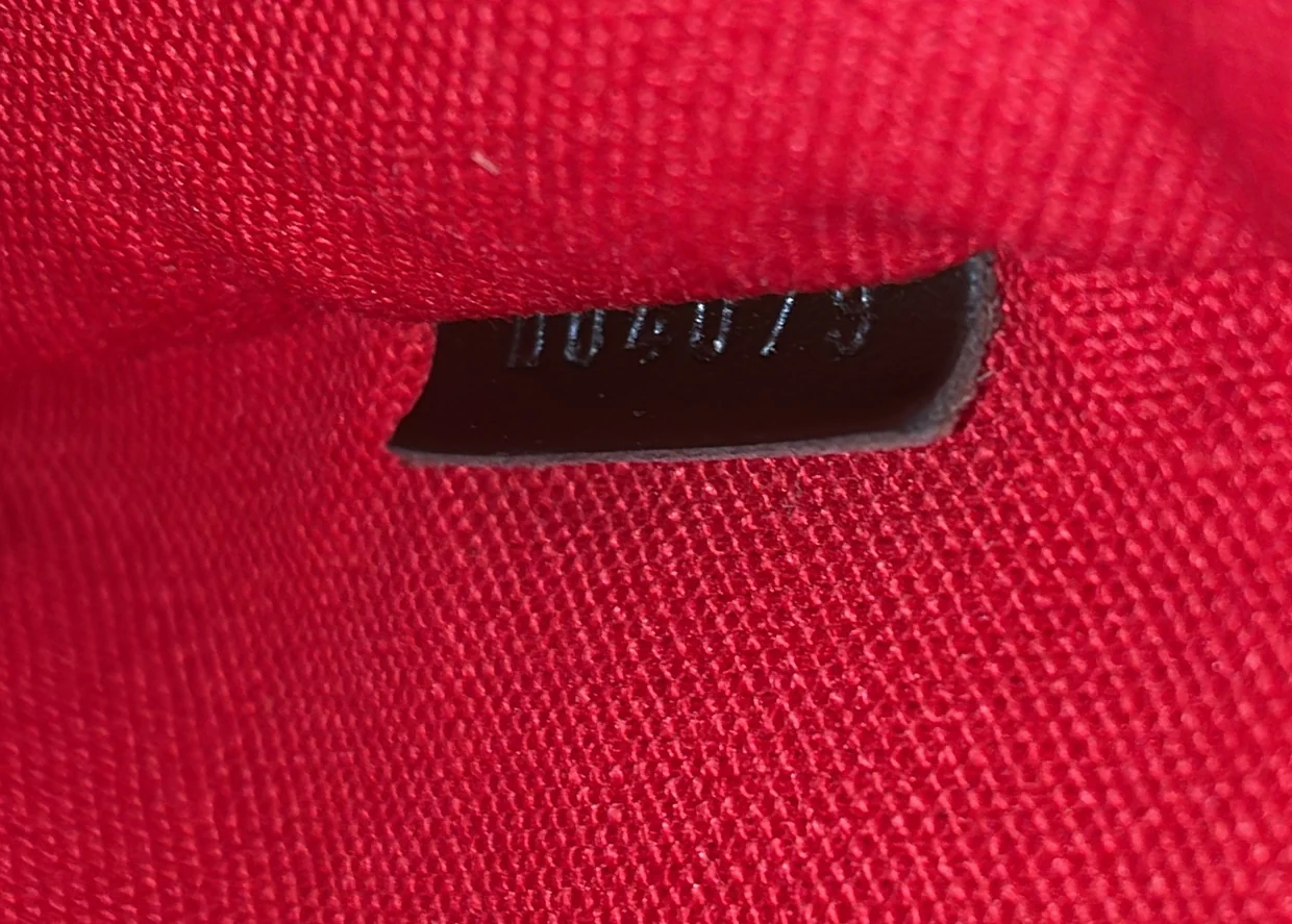 Bloomsbury Handbag Damier PM - Deep Luxury