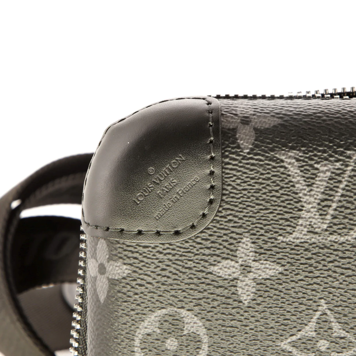 Horizon Clutch Monogram Eclipse Canvas - Deep Luxury