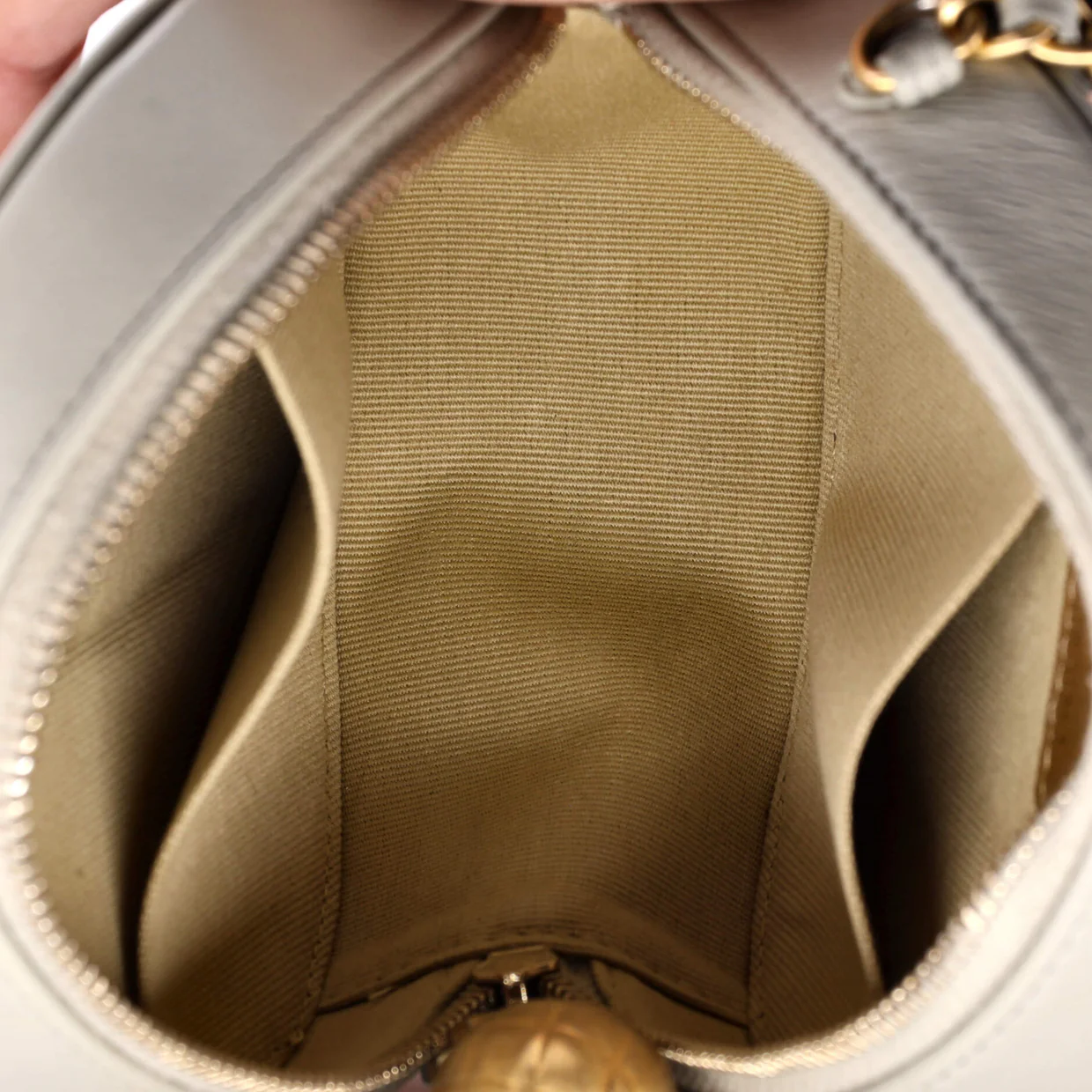 Pearl Crush Round Clutch with Chain Quilted Lambskin - Deep Luxury
