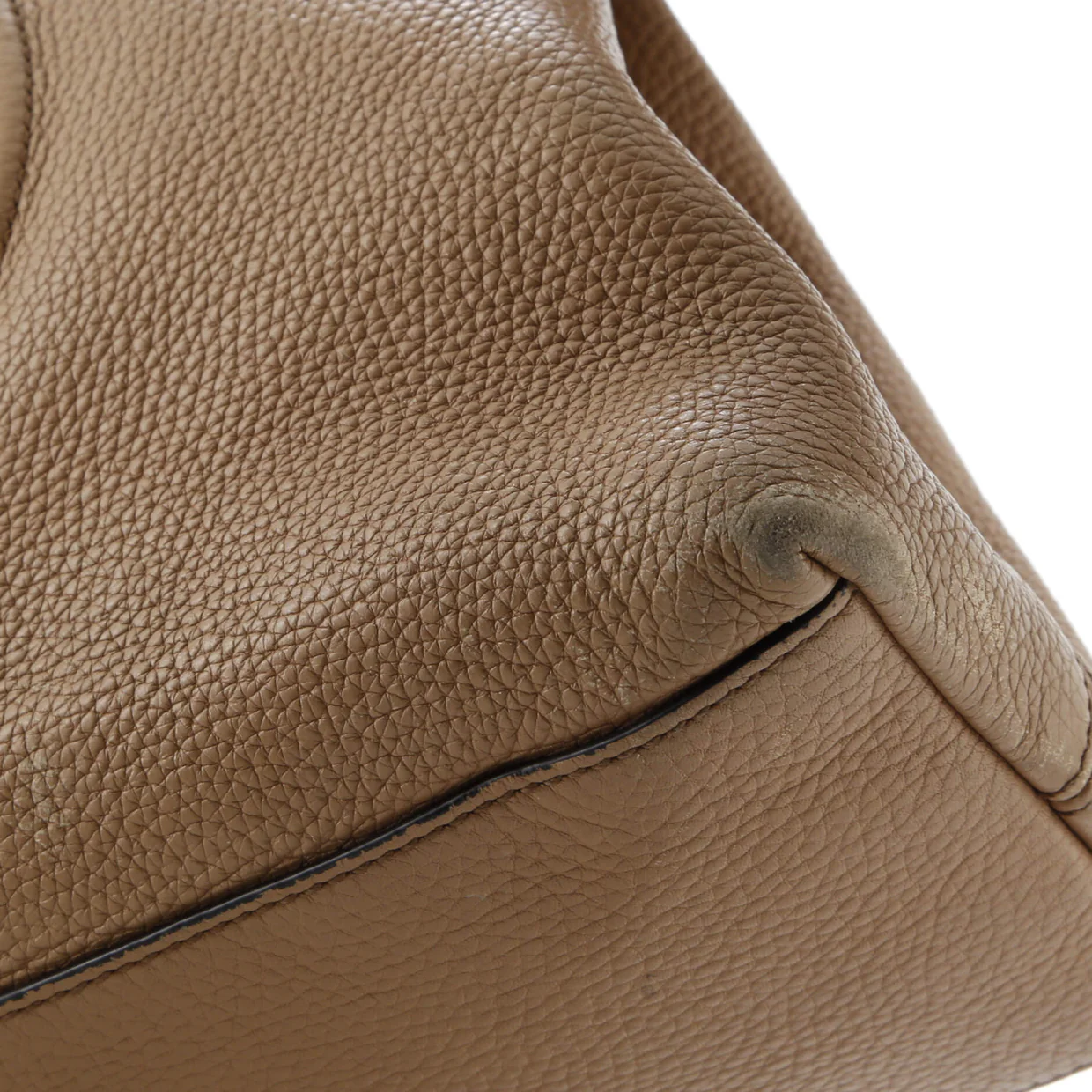 Soho Chain Strap Shoulder Bag Leather Medium - Deep Luxury