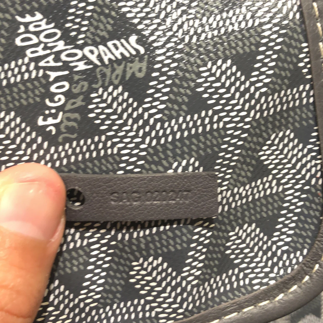 Anjou Reversible Tote Coated Canvas GM - Deep Luxury