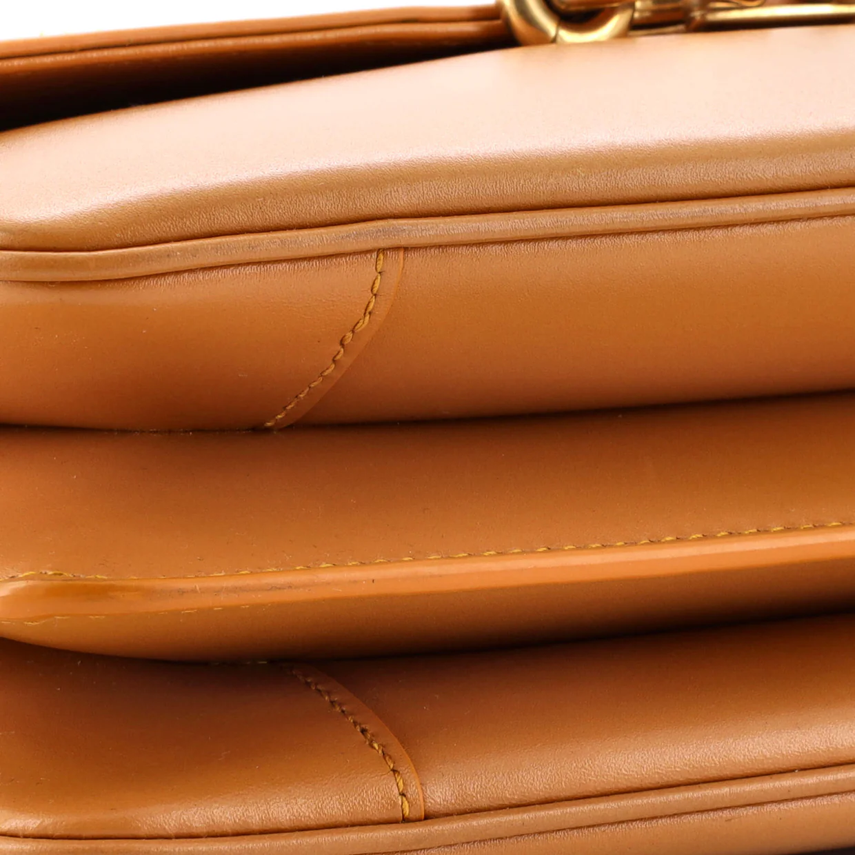 Le Maillon Shoulder Bag Leather Medium - Deep Luxury