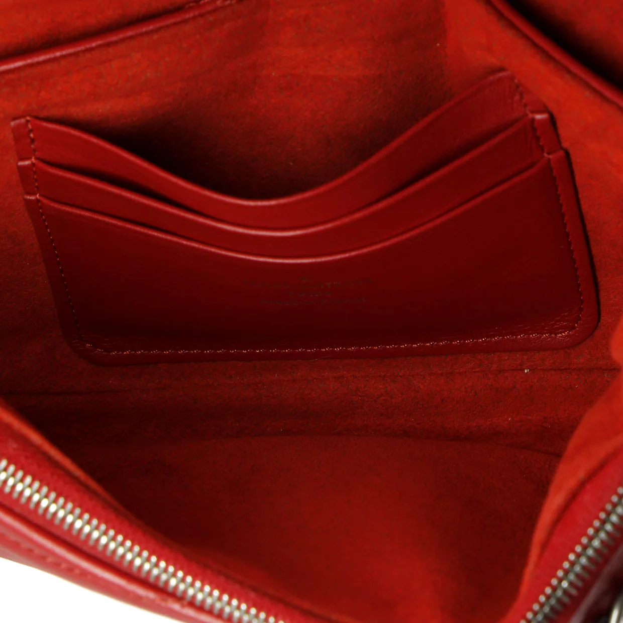 New Wave Chain Pochette Quilted Leather - Deep Luxury