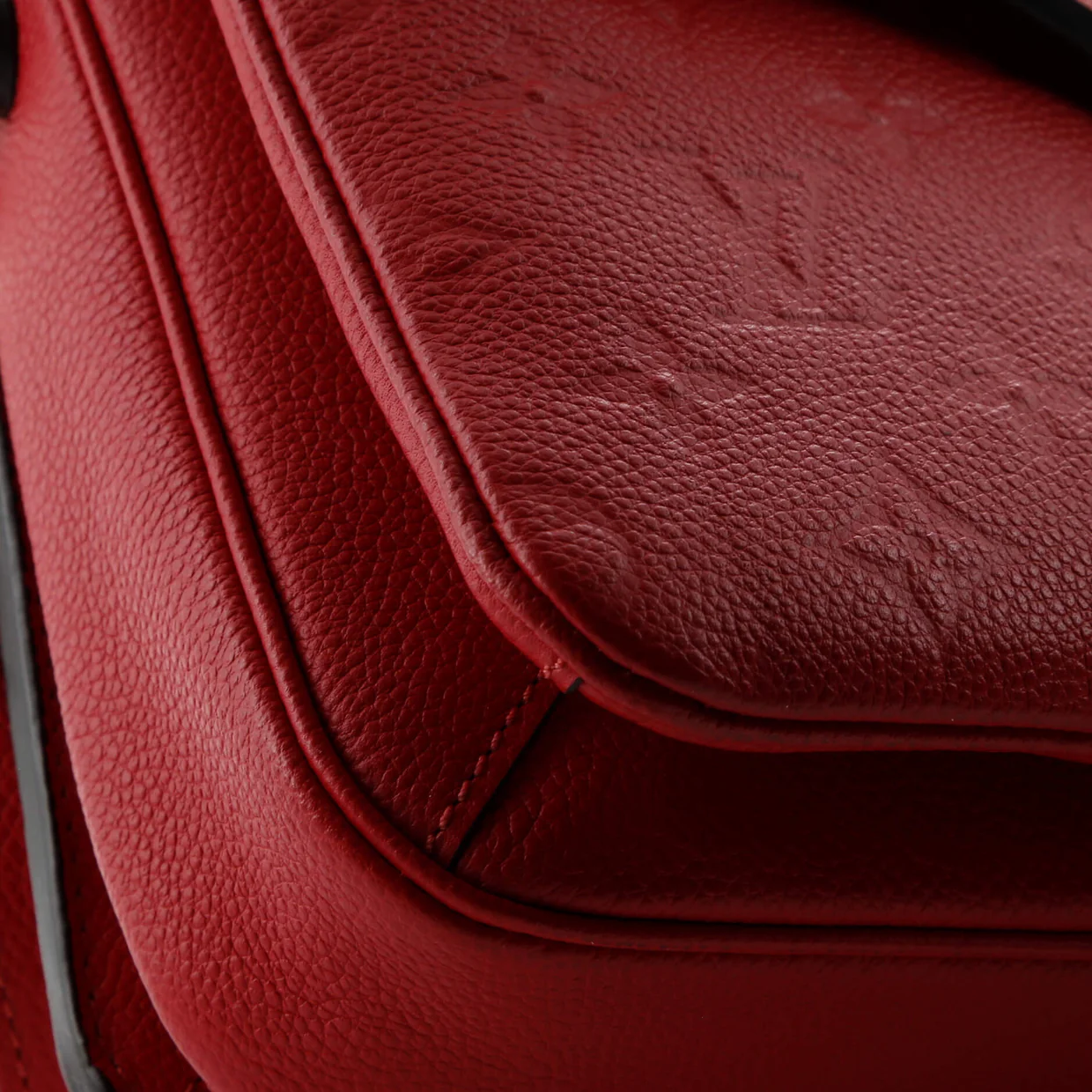 Pochette Metis Monogram Empreinte Leather - Deep Luxury