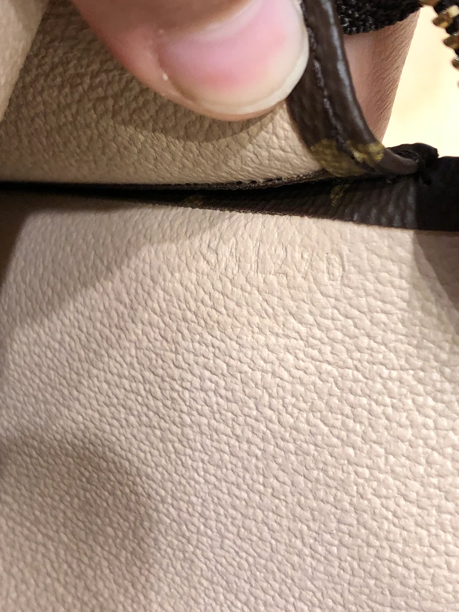 Toiletry Pouch Monogram Canvas 26 - Deep Luxury