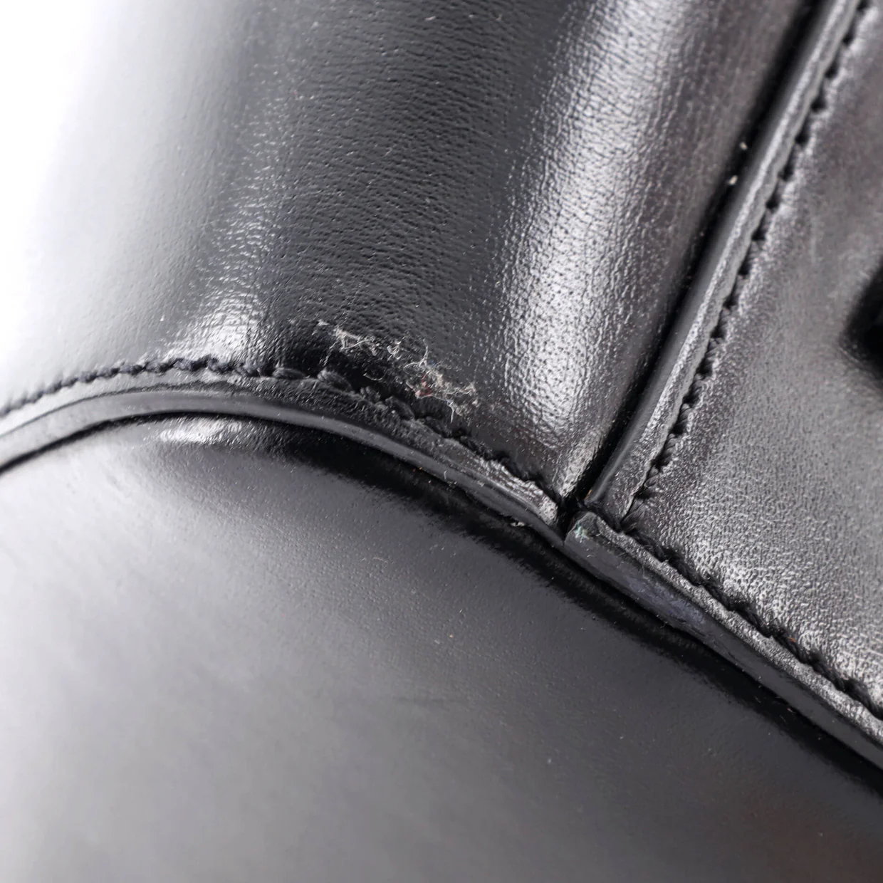 Antigona Bag Glazed Leather Medium - Deep Luxury