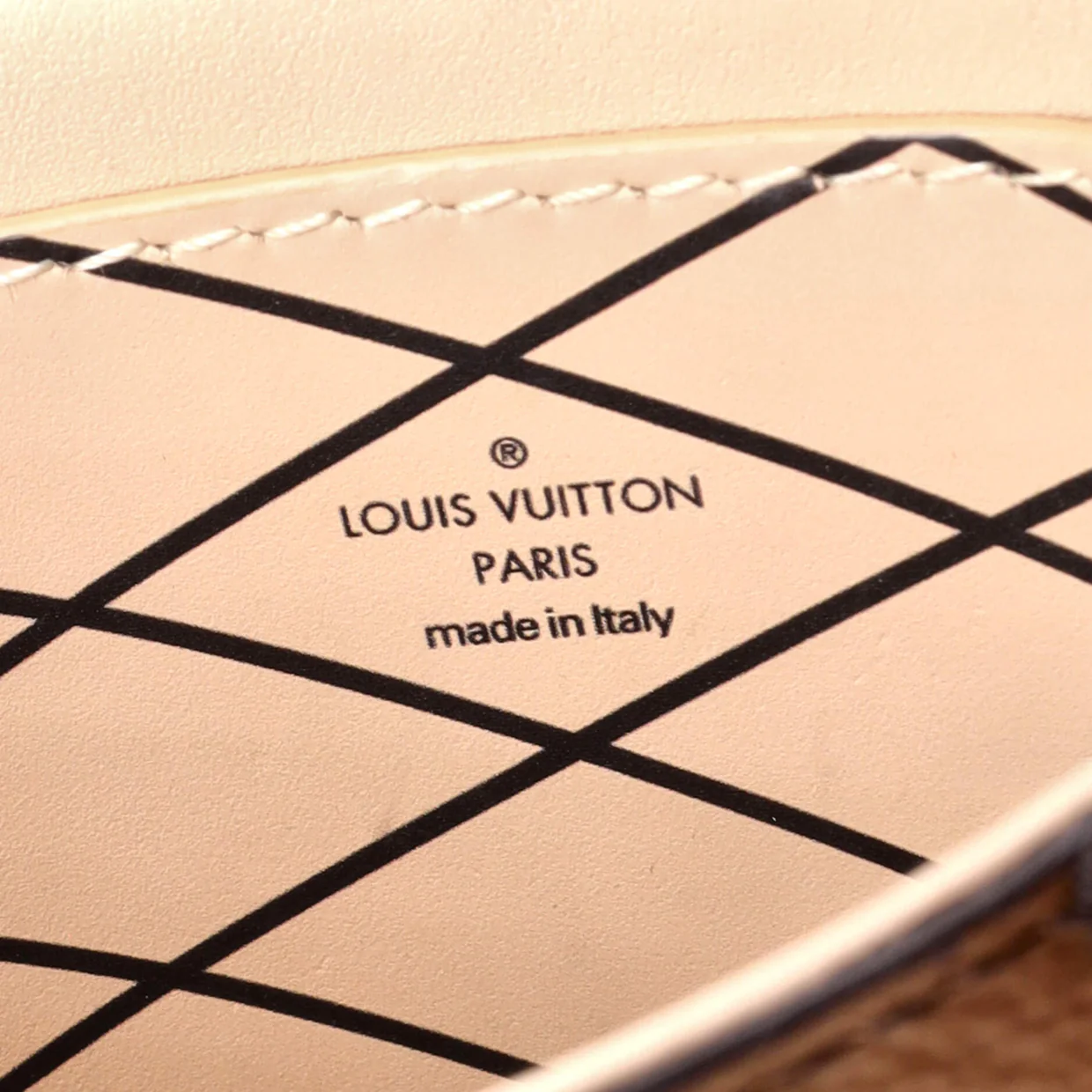 Vertical Trunk Pochette Reverse Monogram Canvas - Deep Luxury