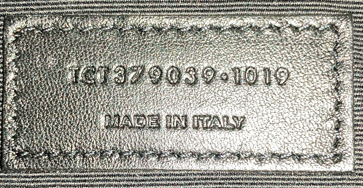 Classic Monogram Wristlet Pouch Matelasse Chevron Leather Small - Deep Luxury