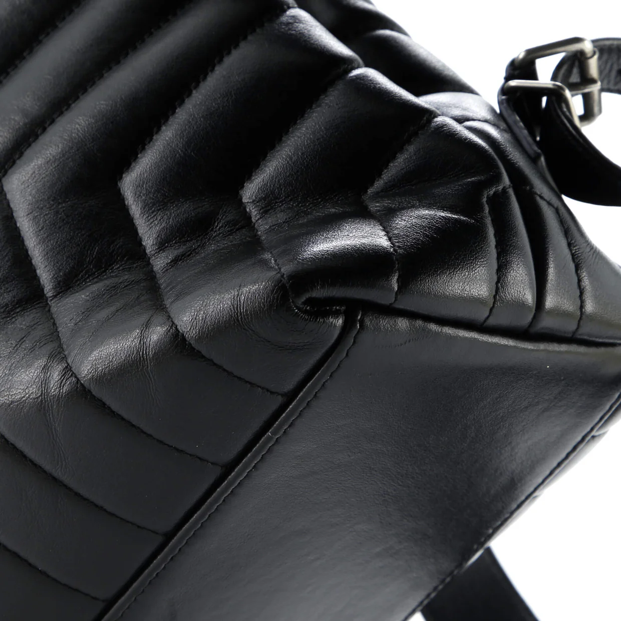 LouLou Backpack Matelasse Chevron Leather Medium - Deep Luxury